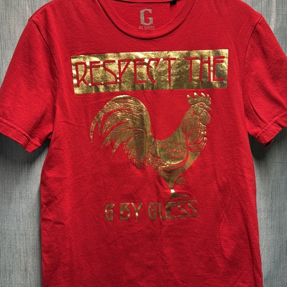 Guess Red and Gold Short Sleeve Tee size medium - Picture 3 of 6